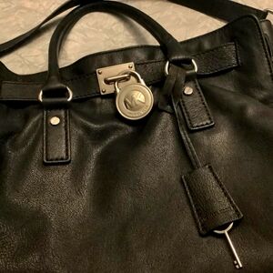 Michaels kors black leather purse